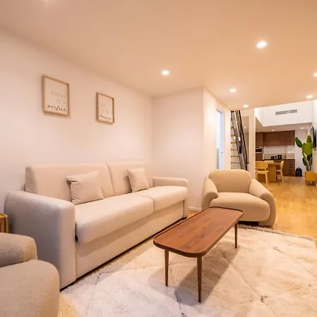 Cia - Duplex In Heart Of Apartment